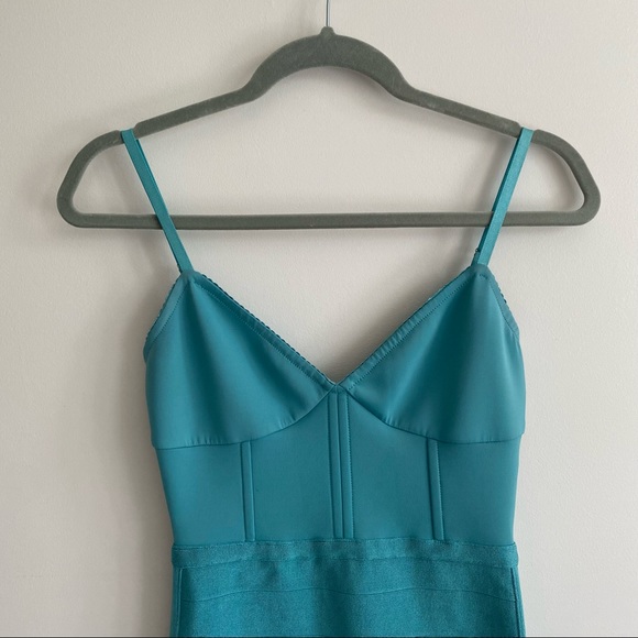 Marciano Arlena Light Blue Sexy Bodycon Dress - Picture 4 of 6